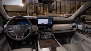 2024 Lincoln Lincoln Navigator Internal Image 2